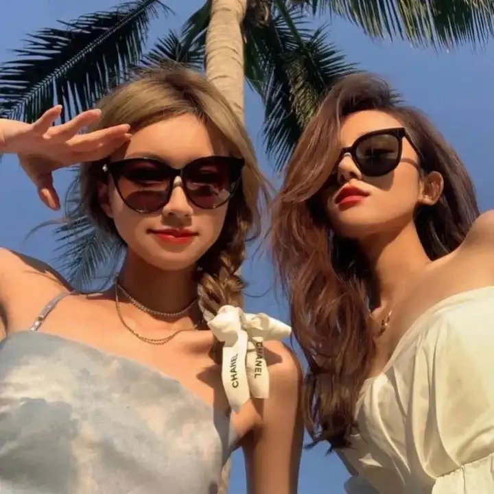 凤归巢踏尽千里花红